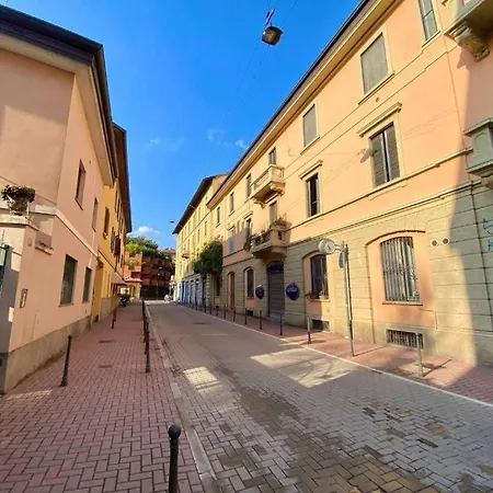 Апартаменты Conte Rosso House, Con Doppia Terrazza E Vicino A Metropolitana Lambrate *